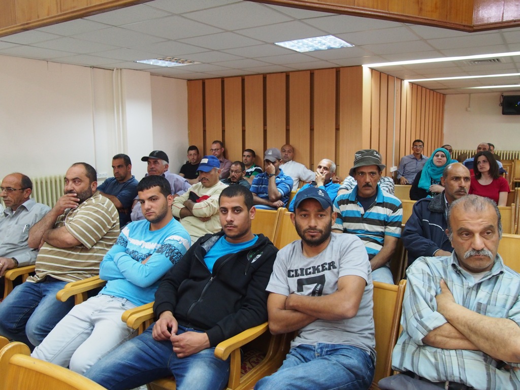 ضمن فعالية يوم العمال في بلدية بيت لحم بابون تثمن عالياً مجهود موظفي وعمال البلدية وتُكرم أحد عمالها لأمانته