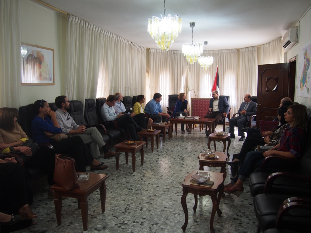 نائب رئيسة بلدية بيت لحم يستقبل المديرة الجديدة للوكالة الأمريكية للتنمية الدولية والوفد المرافق