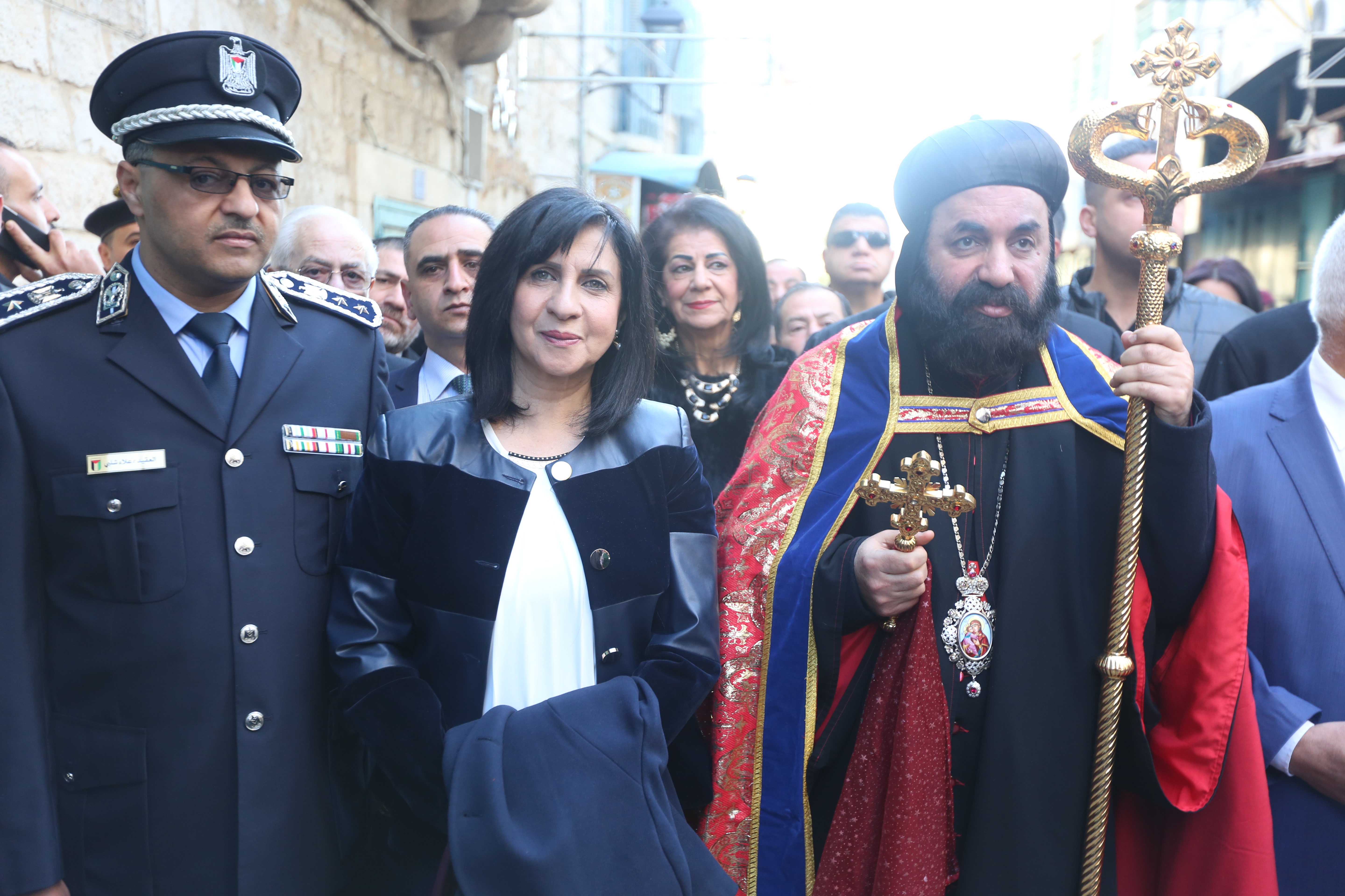  رئيسة وأعضاء مجلس بلدية بيت لحم يشاركون في إحتفالات أعياد الميلاد المجيدة حسب التقويم الشرقي ويستقبلون غبطة بطريرك الروم الارثوذكس ونيافة مطارنة السريان والأقباط والأحباش 