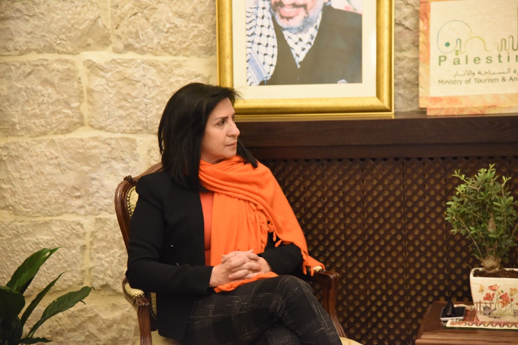 معايعة وبابون وجحا ونصار يوقعان مذكرة تفاهم بخصوص كنيسة المهد