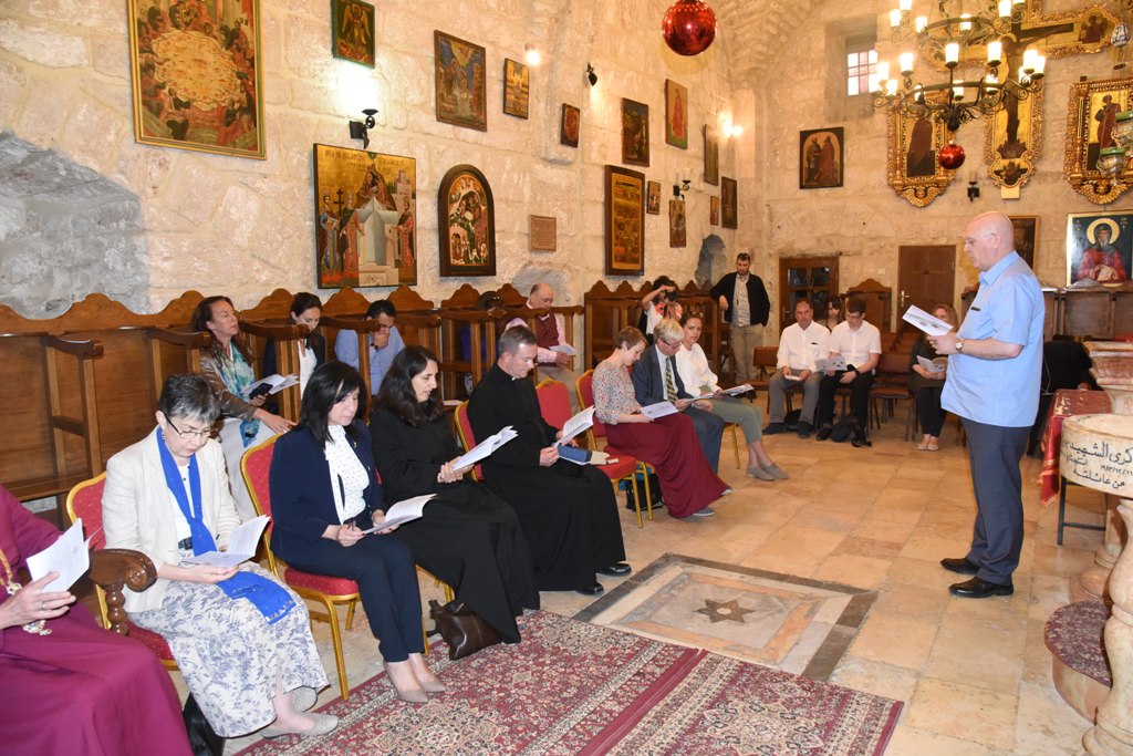 رئيسة بلدية بيت لحم تشارك في برنامج زيارة رئيس أساقفة كانتربري إلى بيت لحم 