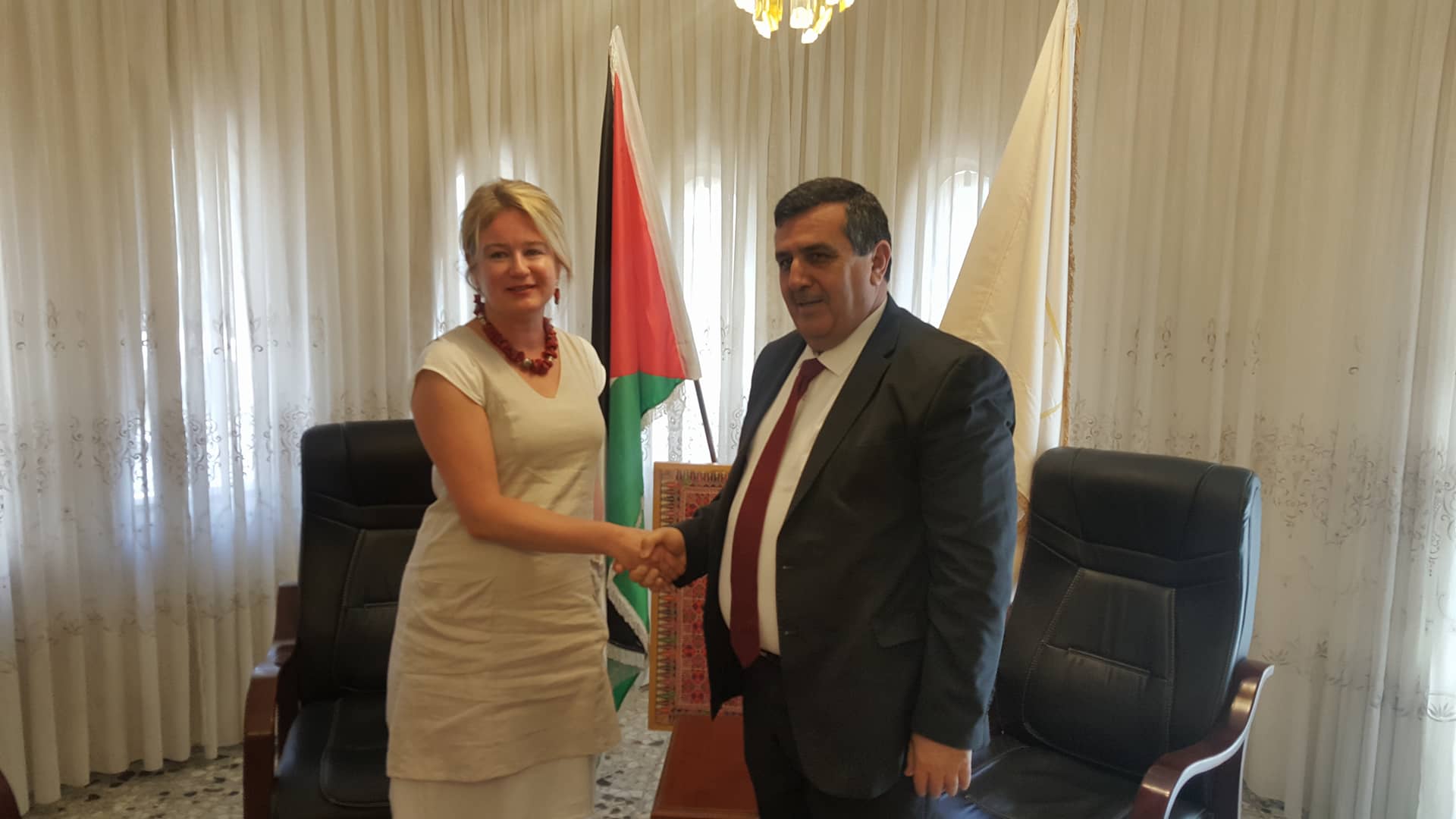 رئيس بلدية بيت لحم يستقبل ممثلة جمهورية بولندا لدى دولة فلسطين