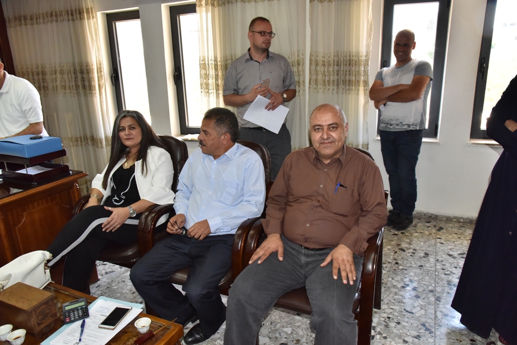 بهدف إقامة مدرسة صناعية حكومية تخدم محافظة بيت لحم  سلمان يوقع على إتفاقية شراء قطعة أرض
