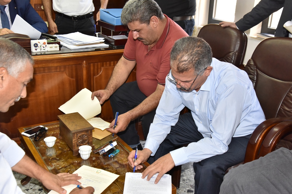 بهدف إقامة مدرسة صناعية حكومية تخدم محافظة بيت لحم  سلمان يوقع على إتفاقية شراء قطعة أرض