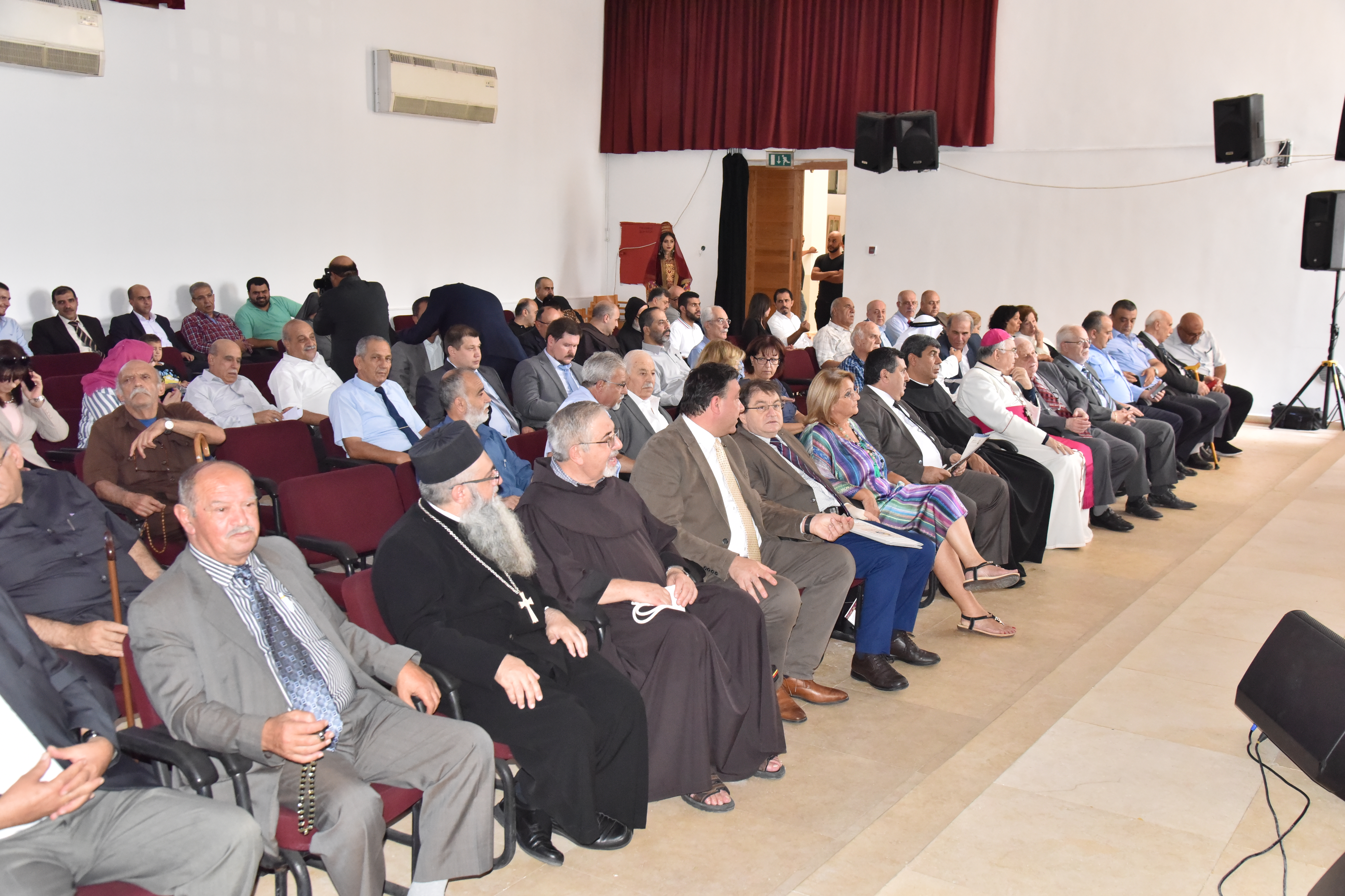 بلديتا بيت لحم وبوليانيللو الإيطالية: تحتفلان بتسيلم رئيس بلدية بيت لحم سلمان والأب فلتس مواطنة فخرية