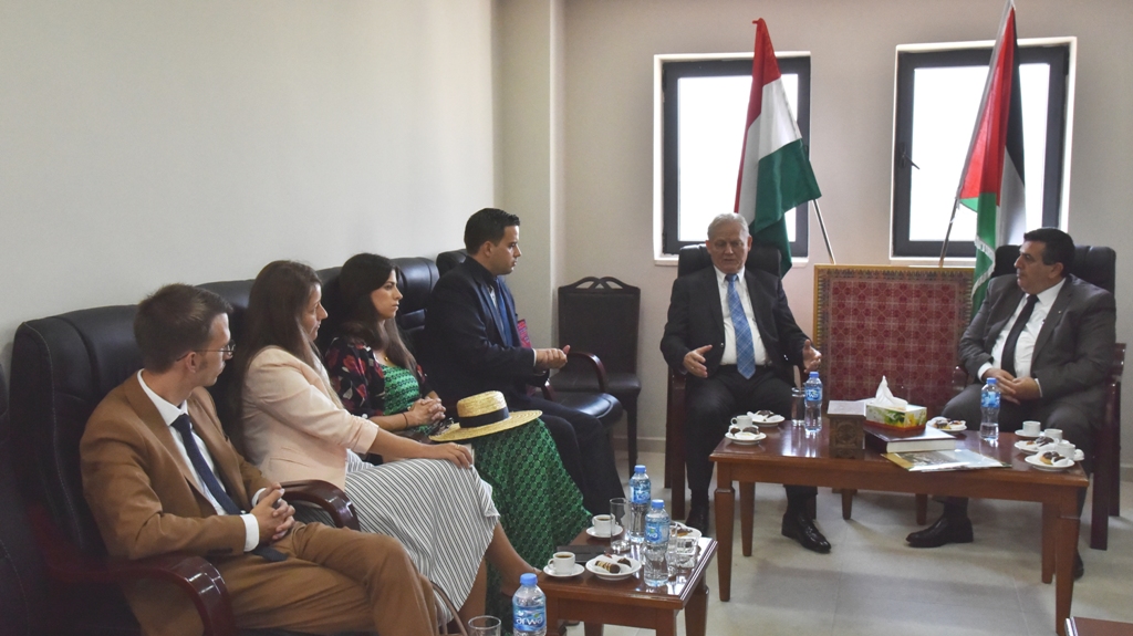 رئيس بلدية بيت لحم يلتقي برئيس بلدية بودابست قبيل توقيع إتفاقية التوأمة