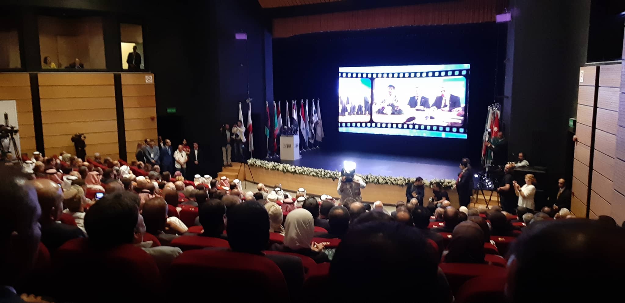 سلمان يشارك في المؤتمر العام الثامن عشر لمنظمة المدن العربية في مركز الحسين في العاصمة الأردنية عمّان