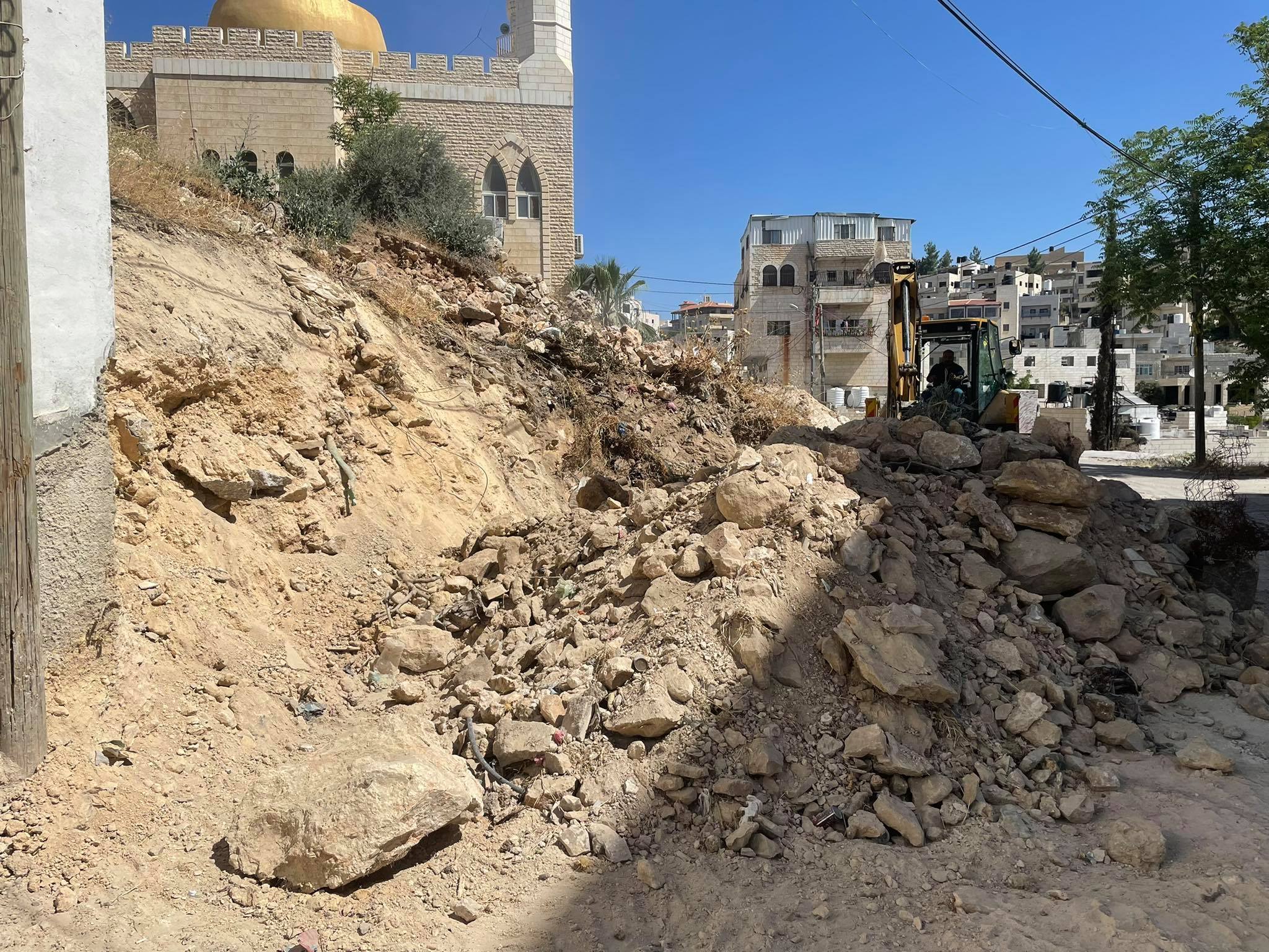 قسم الأشغال في بلدية بيت لحم يتابع بعض الأعمال في المدينة
