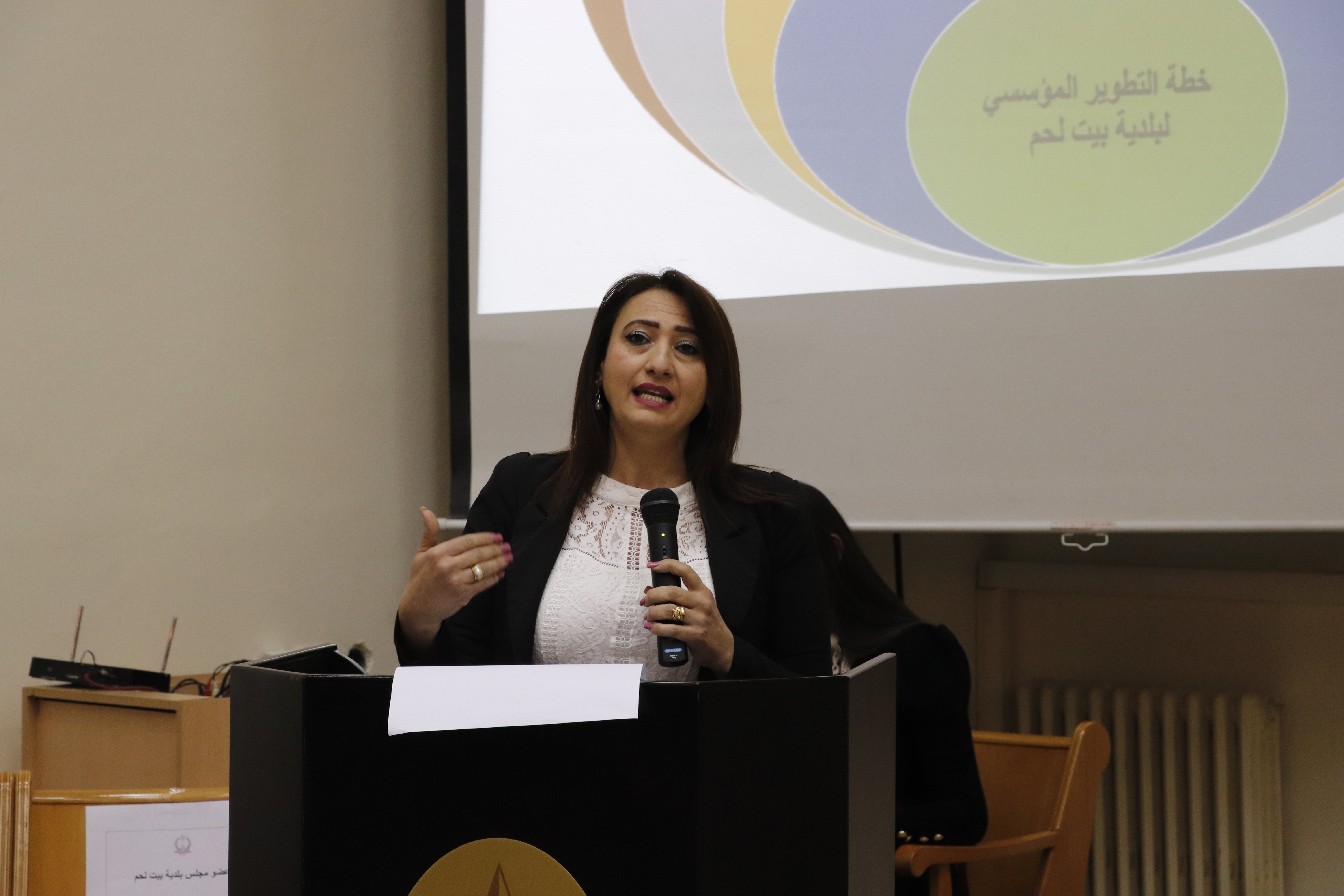 في لقاء مجتمعي واسع:  بلدية بيت لحم تُشارك إنجازات المجلس البلدي في دورته من شهر أيار 2017 ولغاية شهر كانون الثاني 2022