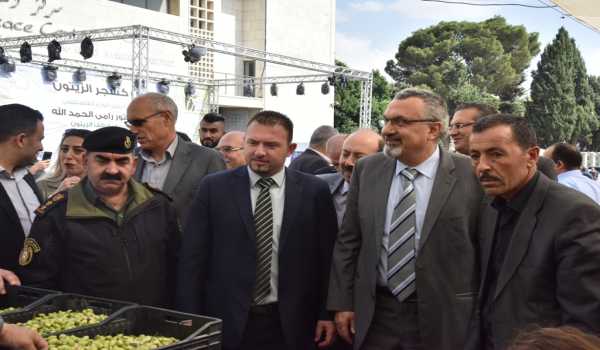 مهرجان قطف الزيتون السابع عشر ينطلق من ساحة المهد