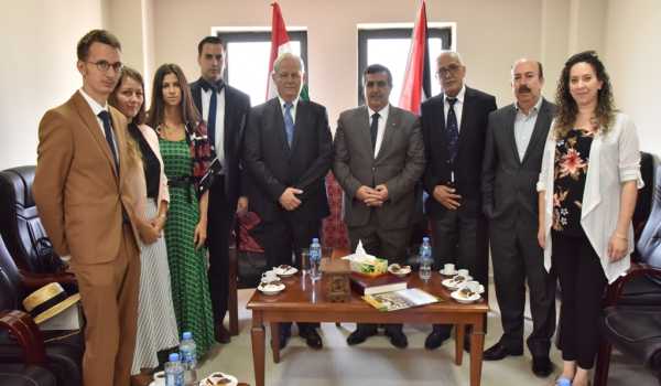 رئيس بلدية بيت لحم يلتقي برئيس بلدية بودابست قبيل توقيع إتفاقية التوأمة