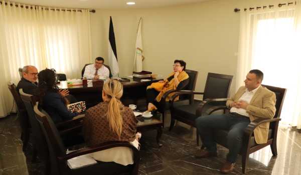  بهدف بحث سبل التعاون المشترك  رئيس بلدية بيت لحم يستقبل مستشار التعاون الثقافي والملحق الثقافي في القنصلية الفرنسية العامة في القدس
