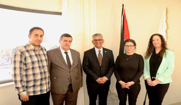 رئيس بلدية بيت لحم يستقبل السيد زافار طاهر ممثلا عن رئيس بلدية هيوستن