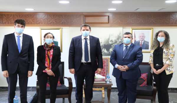 رئيس بلدية بيت لحم يبحث مع ممثل جمهورية سويسرا الجديد في فلسطين سُبل التعاون وتوقيع إتفاقية توأمة مع مدينة إنغلبرج السويسرية