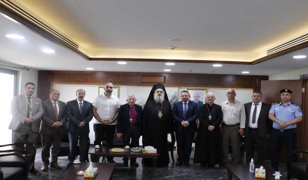 حنانيا يستقبل رجال الدين في دار بلدية بيت لحم ويؤكد على أهمية بيت لحم كنافذة لدولة فلسطين على العالم أجمع